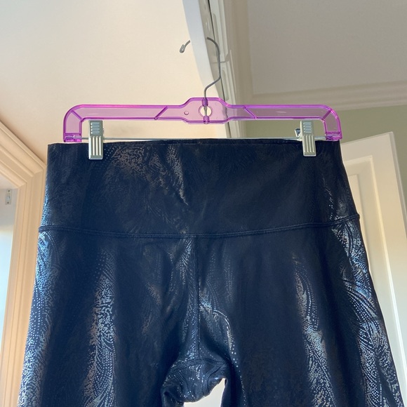 Lululemon Wunder Under Hi-Rise Tight 28" *Shine in Acclimatize Black Black Foil - Picture 6 of 9